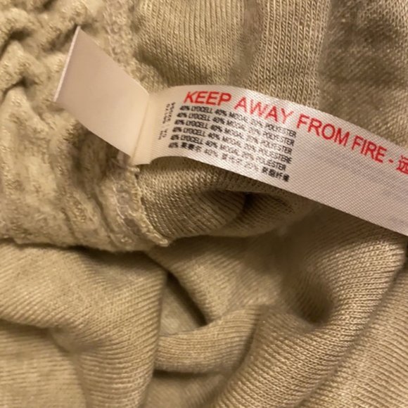 Anthropologie Saturday Sunday Rhea Boat-Neck Soft Plush Ruched Top Size Medium - Picture 13 of 14